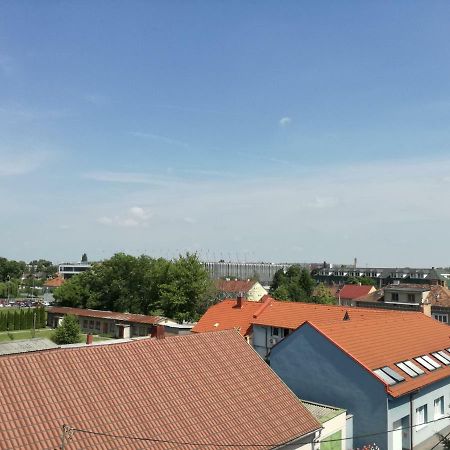 Ambiente Apartment Dunajska Streda Bagian luar foto