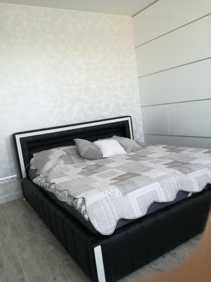 Ambiente Apartment Dunajska Streda Bagian luar foto