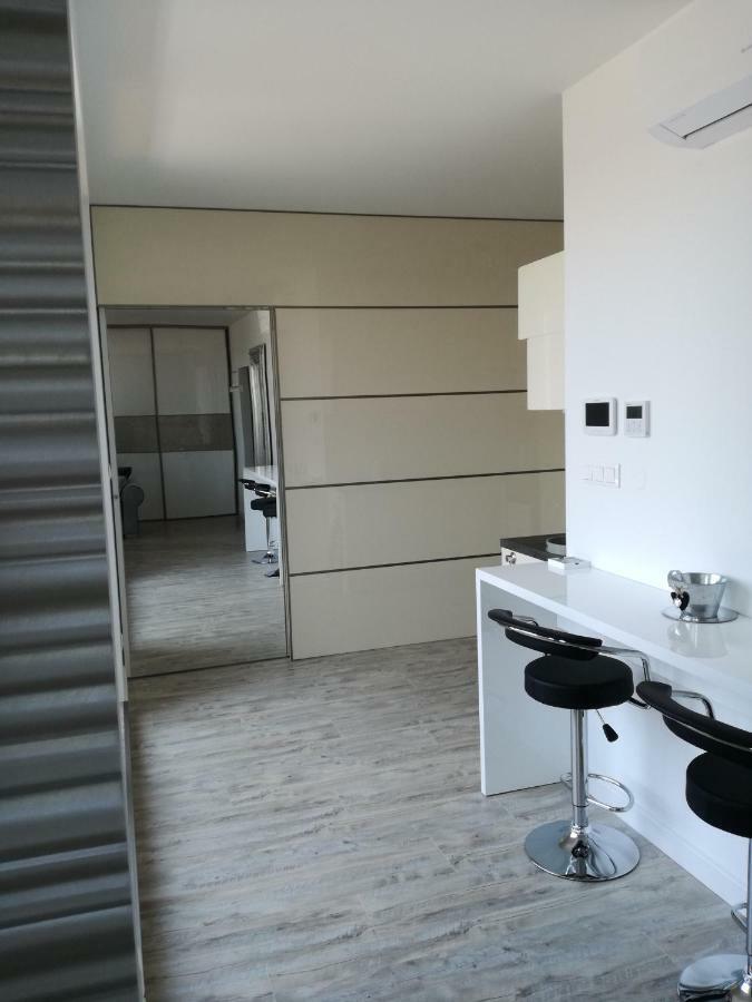 Ambiente Apartment Dunajska Streda Bagian luar foto
