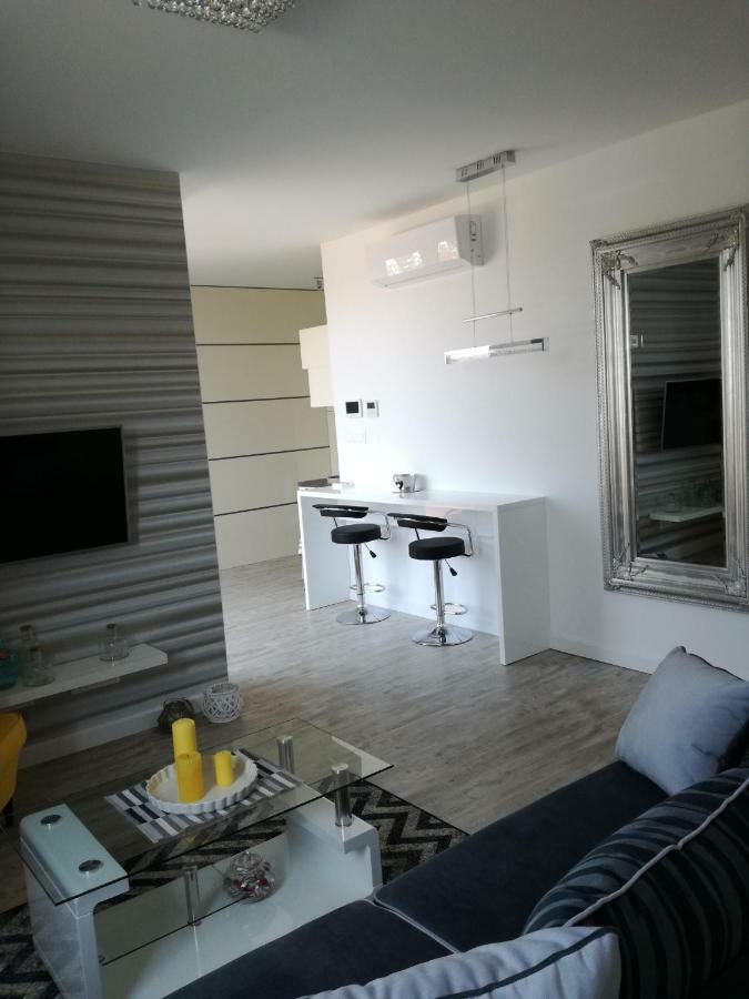 Ambiente Apartment Dunajska Streda Bagian luar foto